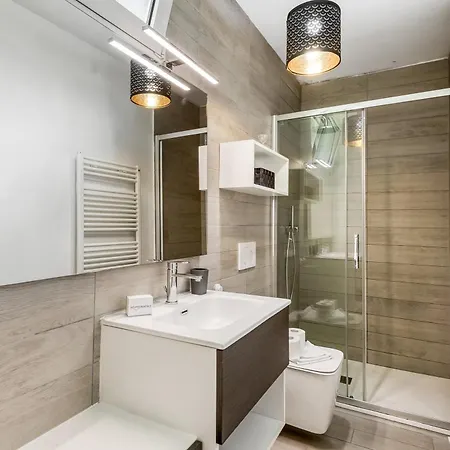 Apartment Secret Of With View - Happy *